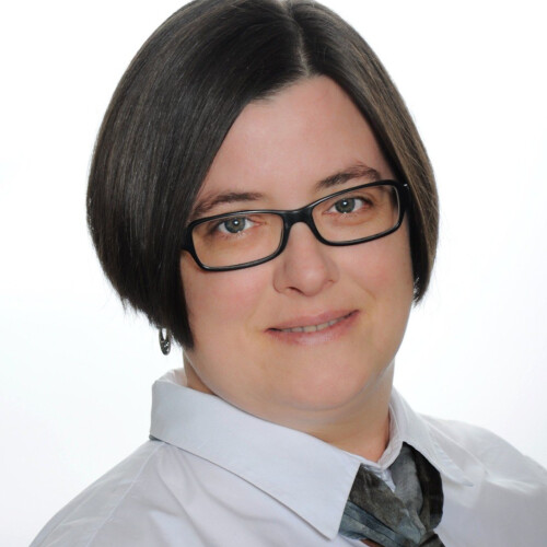 a photo of person or place for the testimony