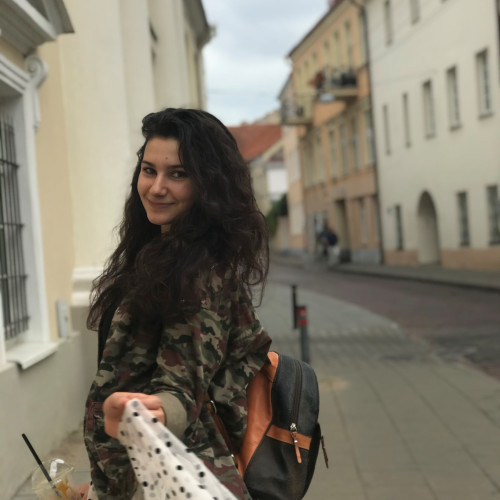 a photo of person or place for the testimony