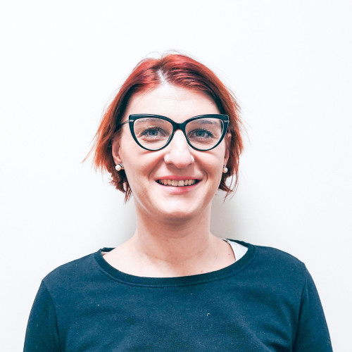 a photo of person or place for the testimony