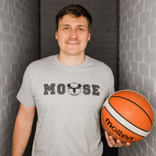 a photo of person or place for the testimony